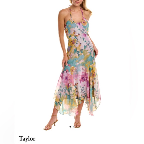 Taylor Dresses & Skirts - Taylor floral halter maxi dress. Size 8